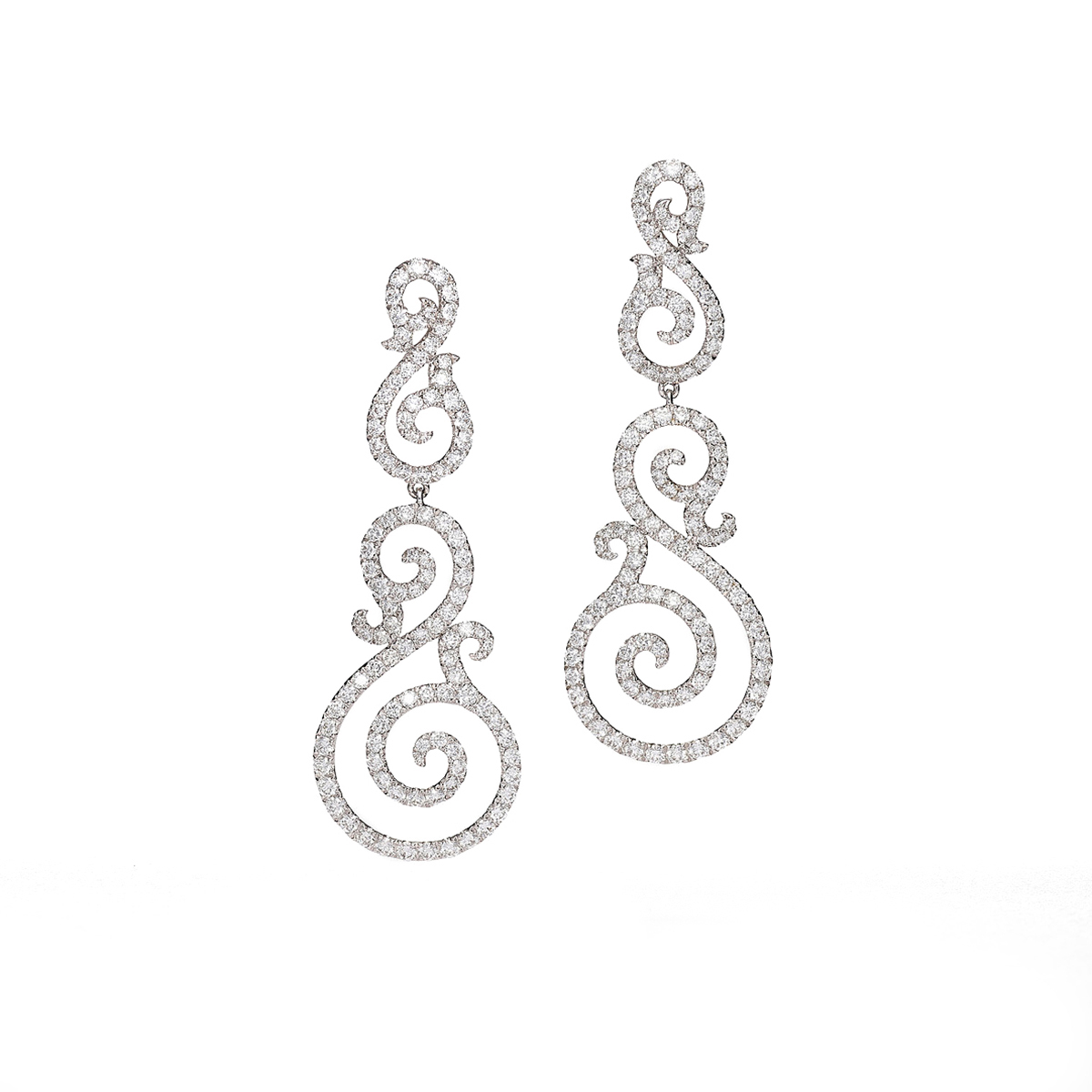 diamonds-18k-white-gold-pendant-earrings