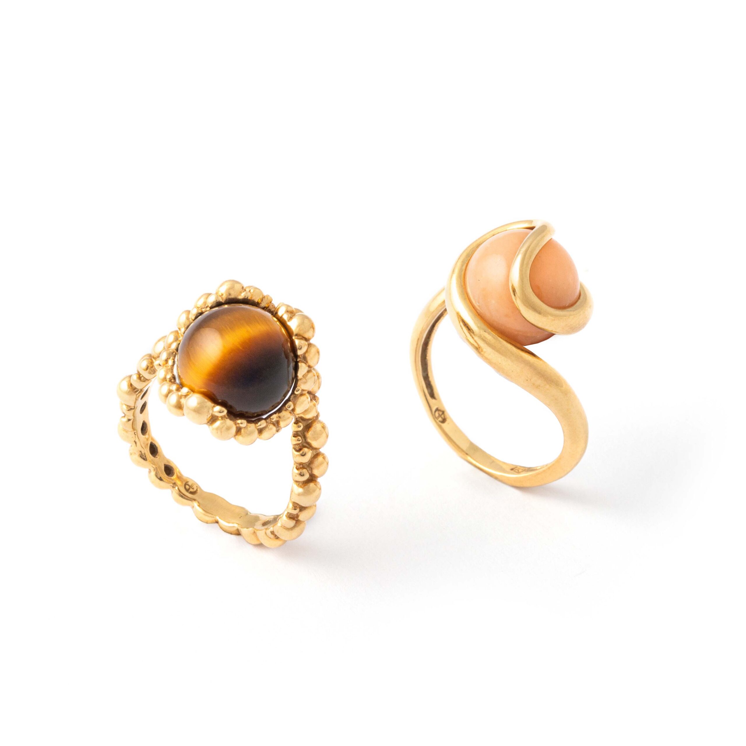 Two Rings in 18K Yellow Gold and two beads in hard stone including ne Tiger's Eye. By Gilbert Albert. Ring Size